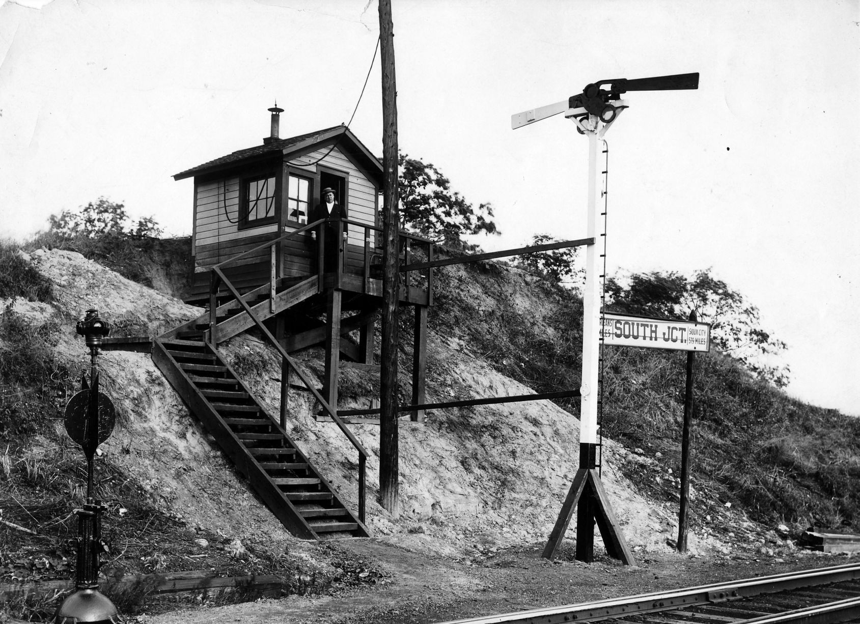 Illinois Central South junction 1912.jpg
